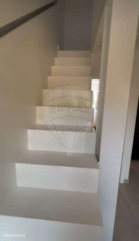 Moradia T1 para venda - Grande imagem: 3/5