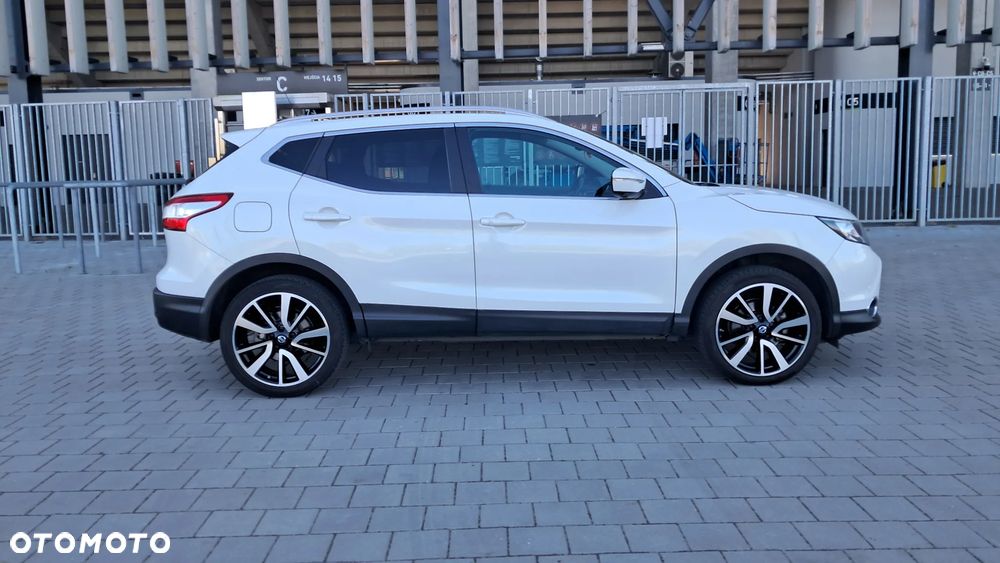 Nissan Qashqai 1.6 DCi Tekna+ - 6