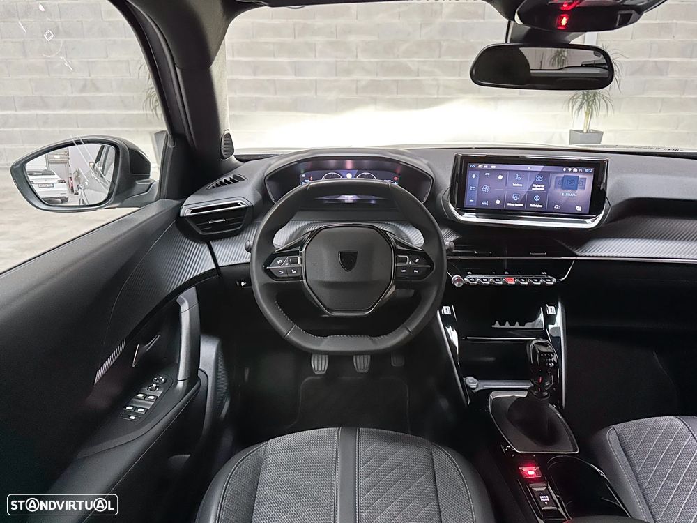 Peugeot 2008 1.2 PureTech Allure - 43