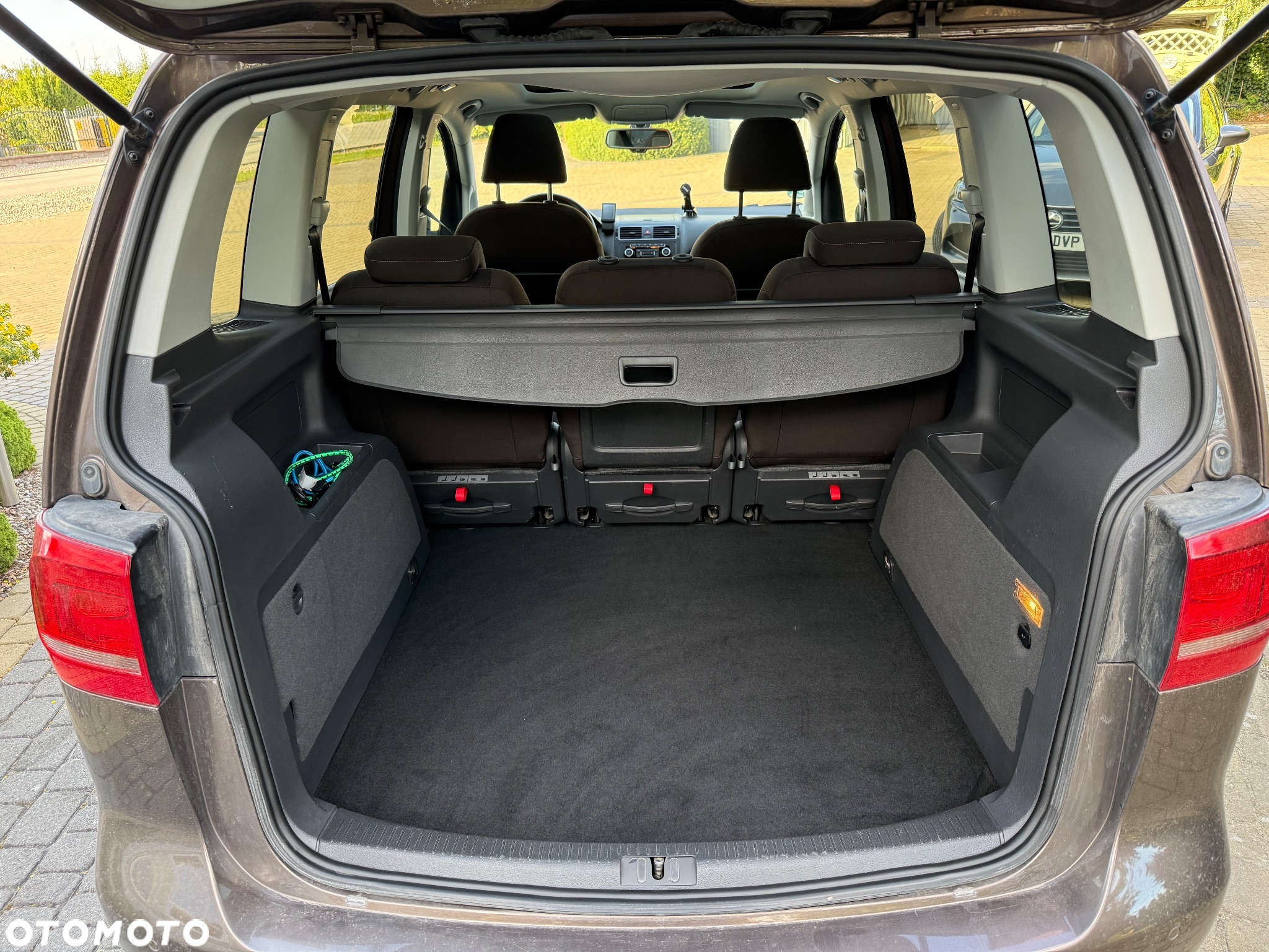 Volkswagen Touran 1.6 TDI DPF DSG STYLE - 11
