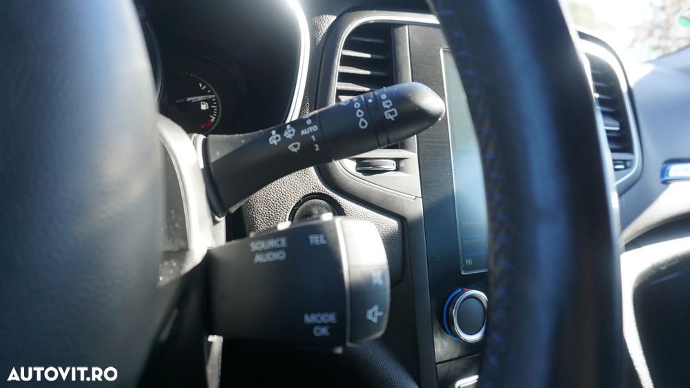 Renault Megane ENERGY TCe 130 GT LINE - 19