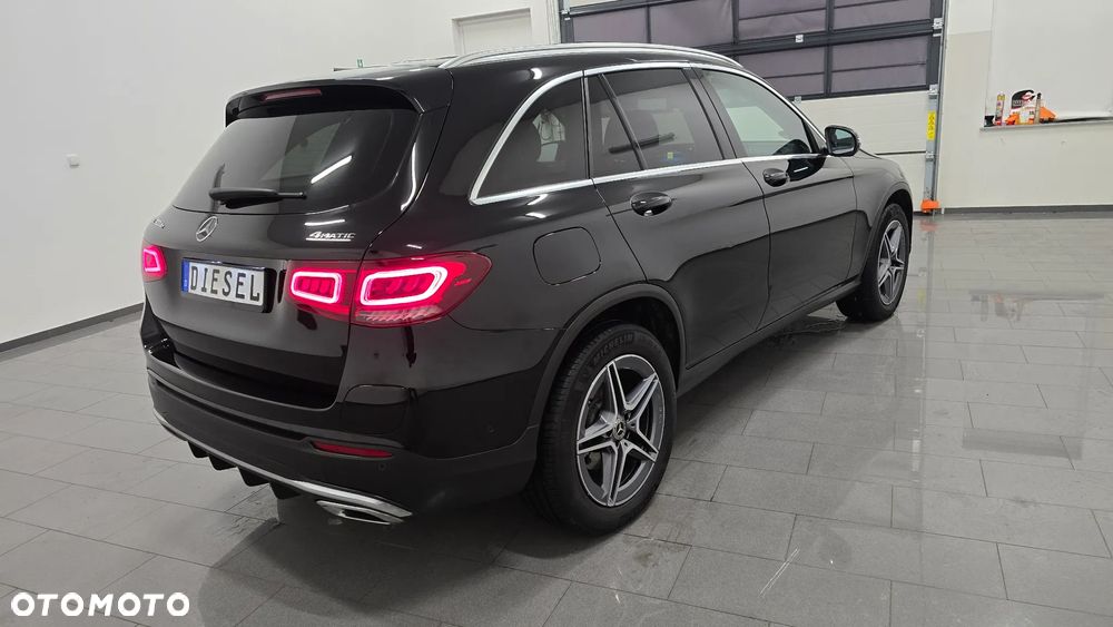 Mercedes-Benz GLC 300 de 4Matic 9G-TRONIC AMG Line Plus - 3