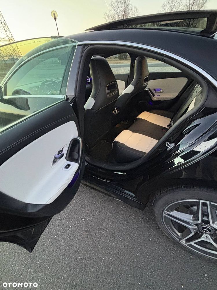 Mercedes-Benz CLA 250 4Matic 7G-DCT - 10