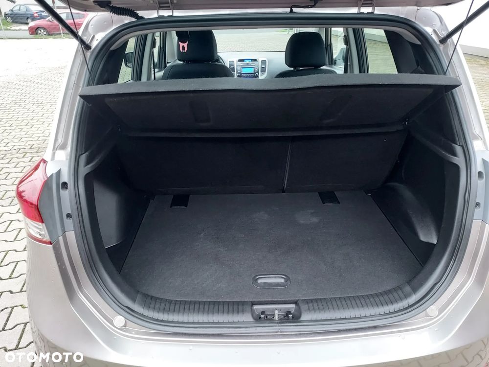 Hyundai ix20 1.6 Comfort - 13