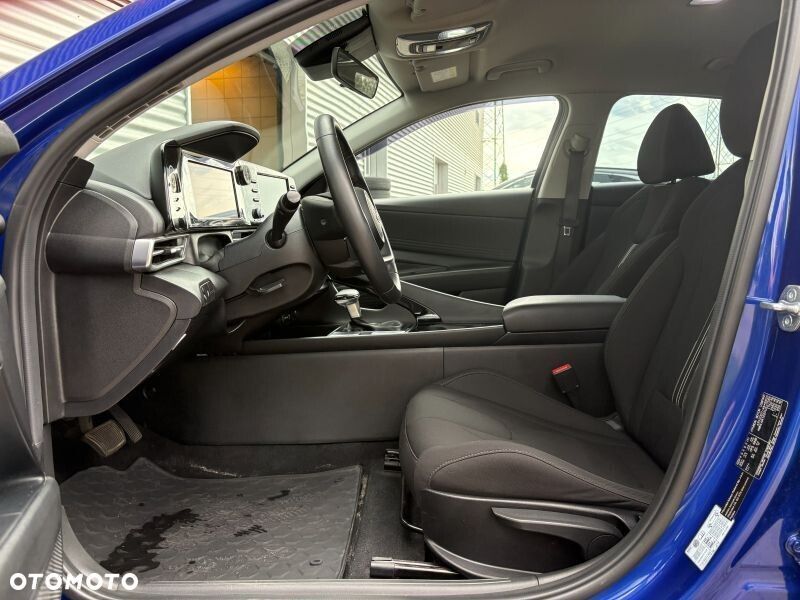 Hyundai Elantra 1.6 Smart CVT - 10
