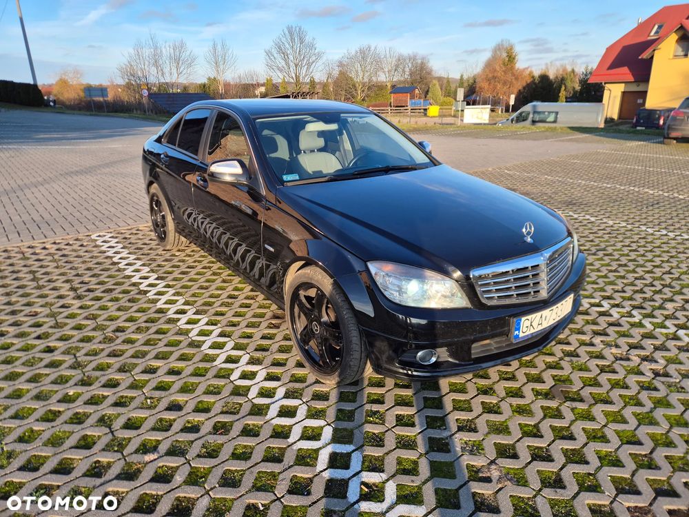 Mercedes-Benz Klasa C 200 CDI DPF BlueEFFICIENCY - 2