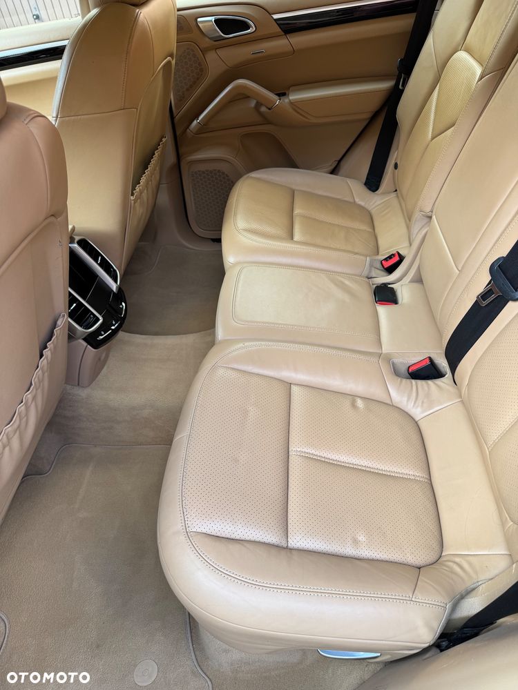 Porsche Cayenne S Diesel - 28