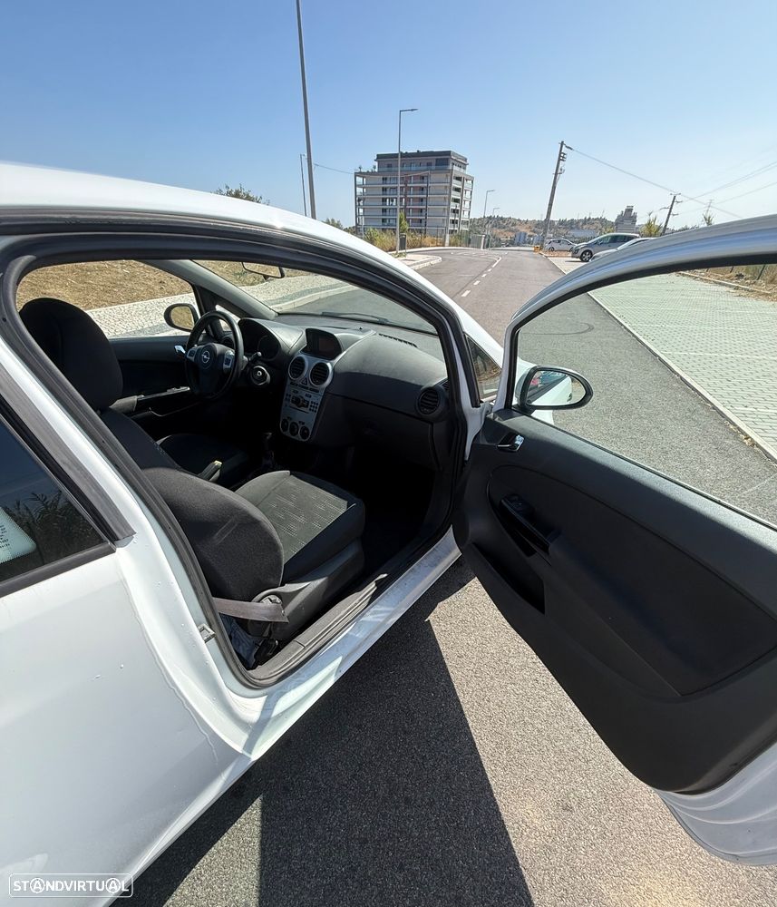 Opel Corsa 1.3 CDTI - 11