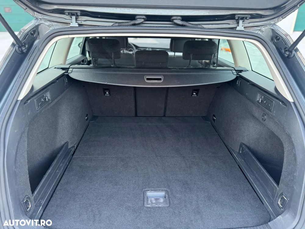 Volkswagen Passat 2.0 TDI (BlueMotion Technology) Comfortline - 15