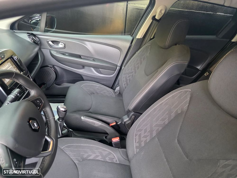 Renault Clio Sport Tourer 0.9 TCe Limited - 11