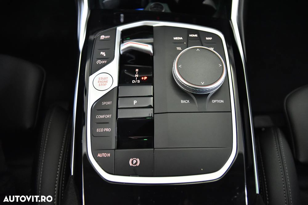 BMW Seria 3 320i xDrive AT - 17