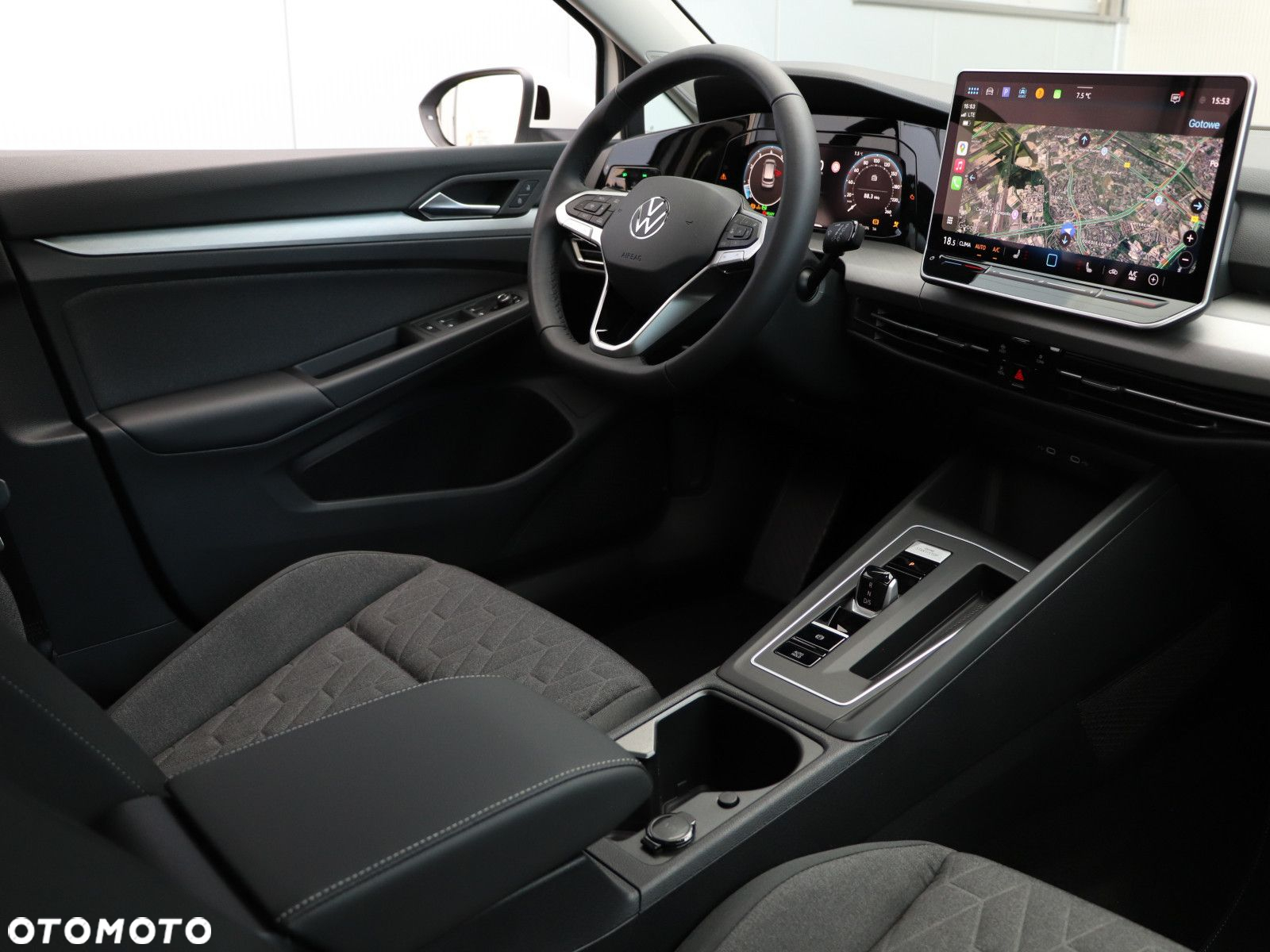 Volkswagen Golf - 16