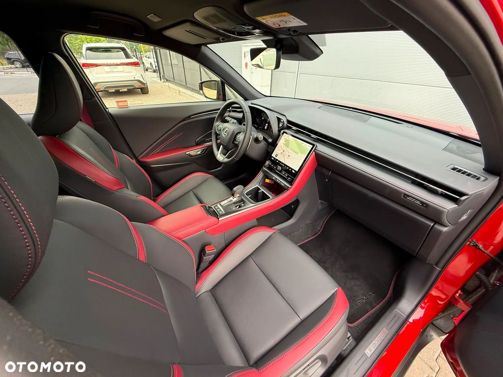Lexus LBX 1.5 Hybrid Vibrant Edition - 4