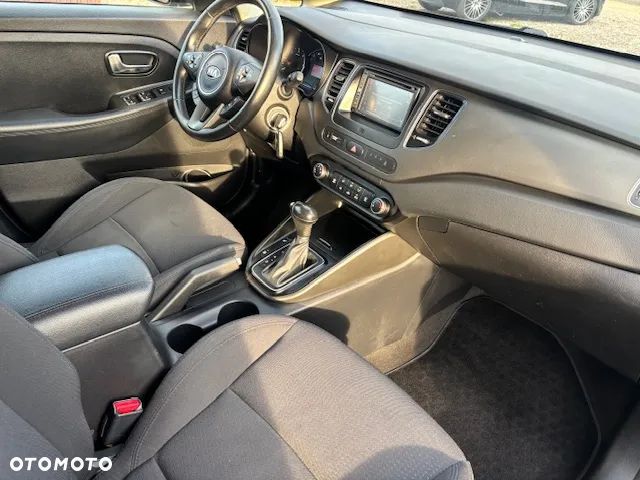 Kia Carens 1.7 CRDi Vision - 28