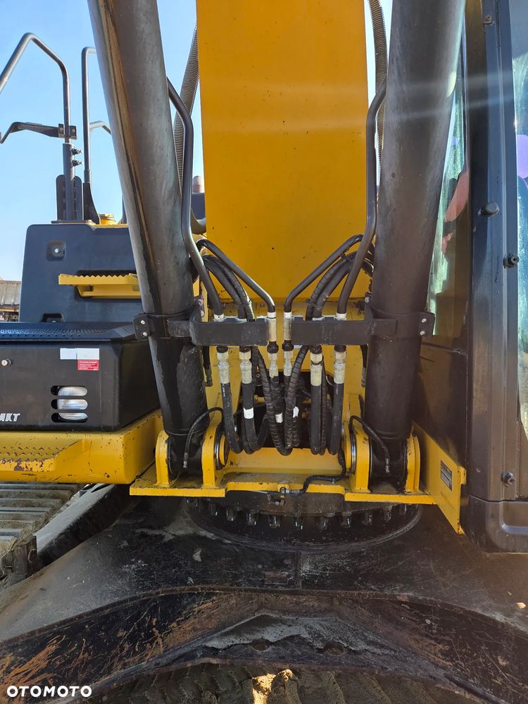 Caterpillar 329E - 19