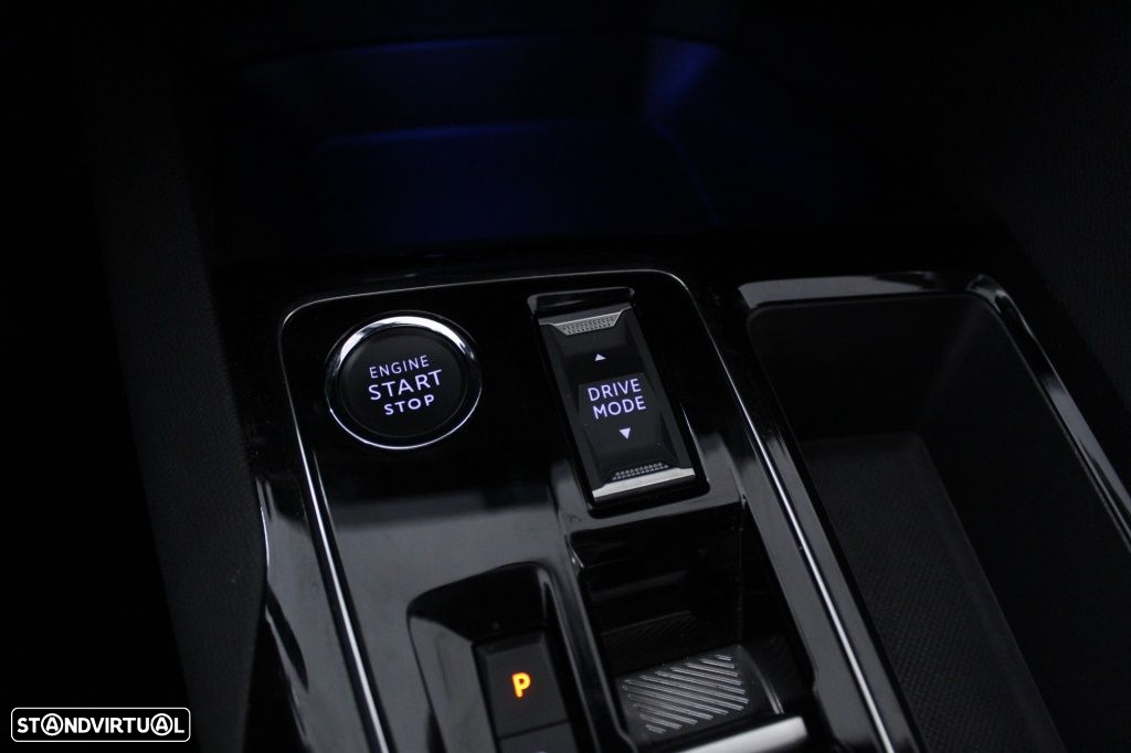 Peugeot 3008 1.5 BlueHDi Allure Pack EAT8 - 30