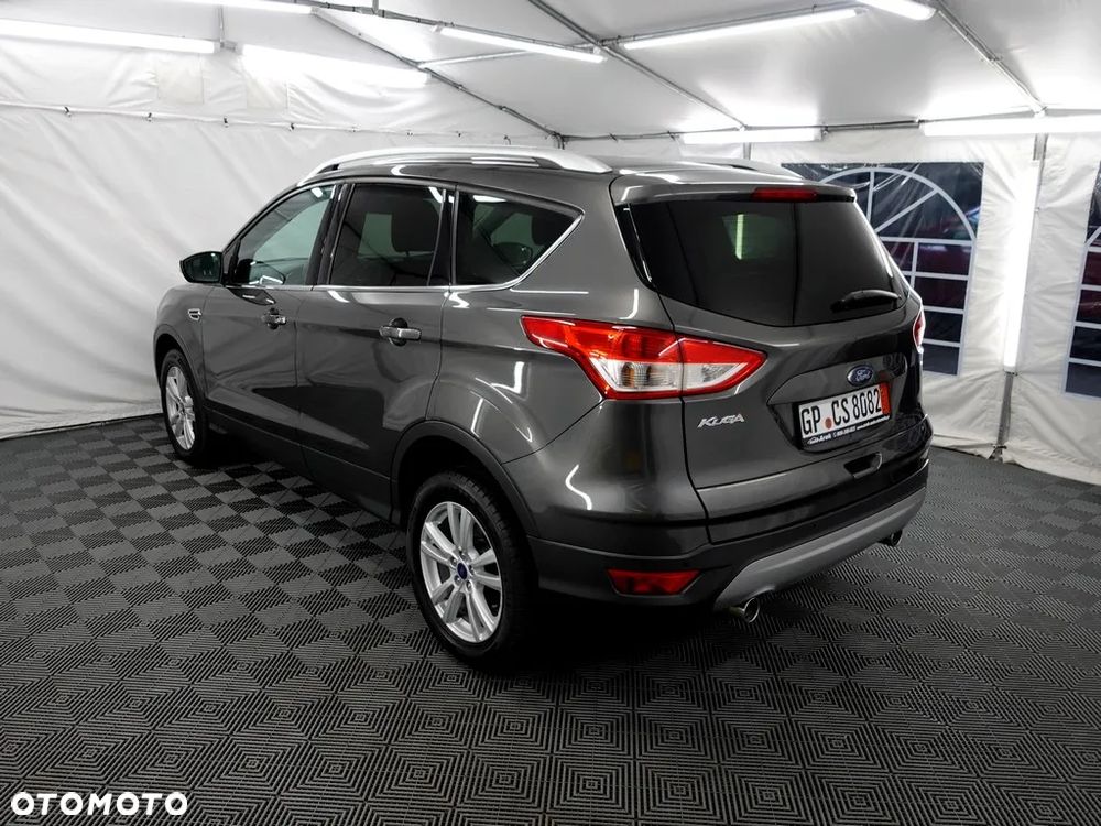 Ford Kuga 2.0 TDCi FWD Titanium - 4