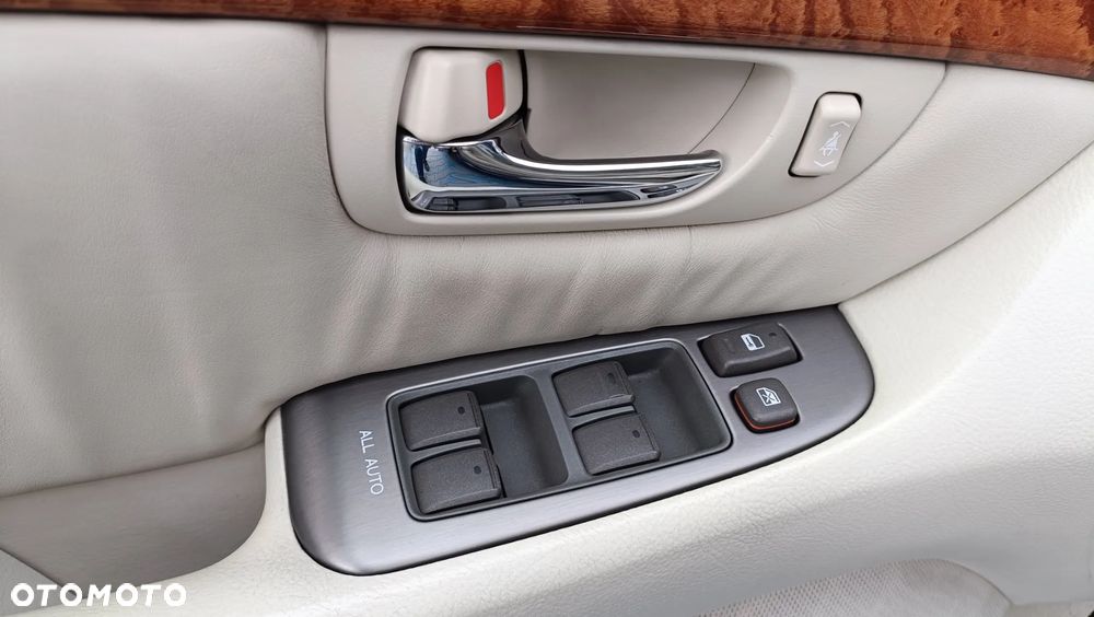 Lexus LS High Class - 17