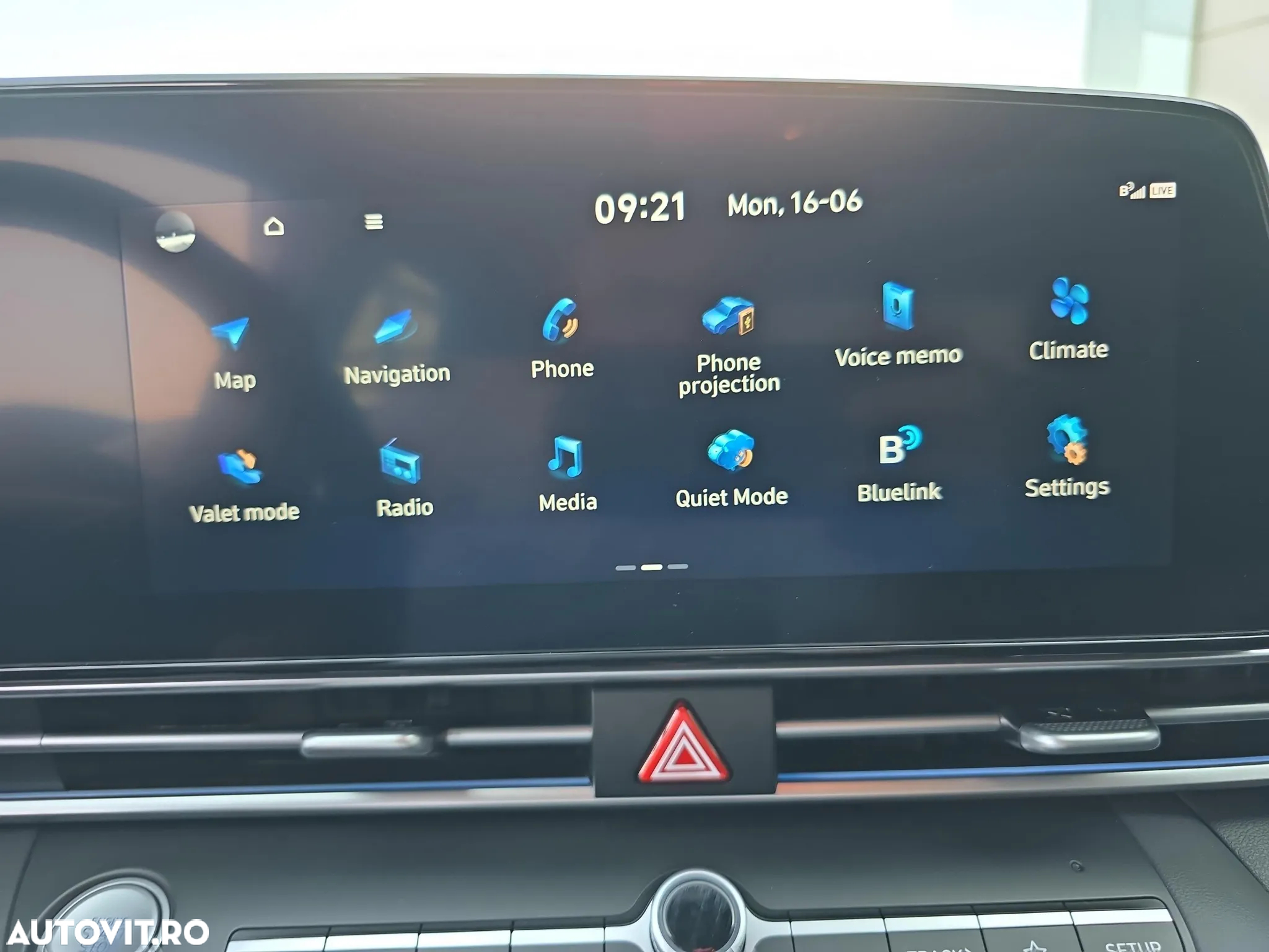 Hyundai Elantra - 16
