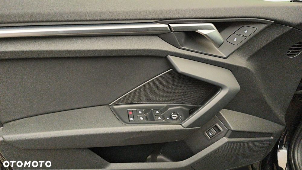 Audi A3 Limousine 35 TFSI mHEV S tronic - 17