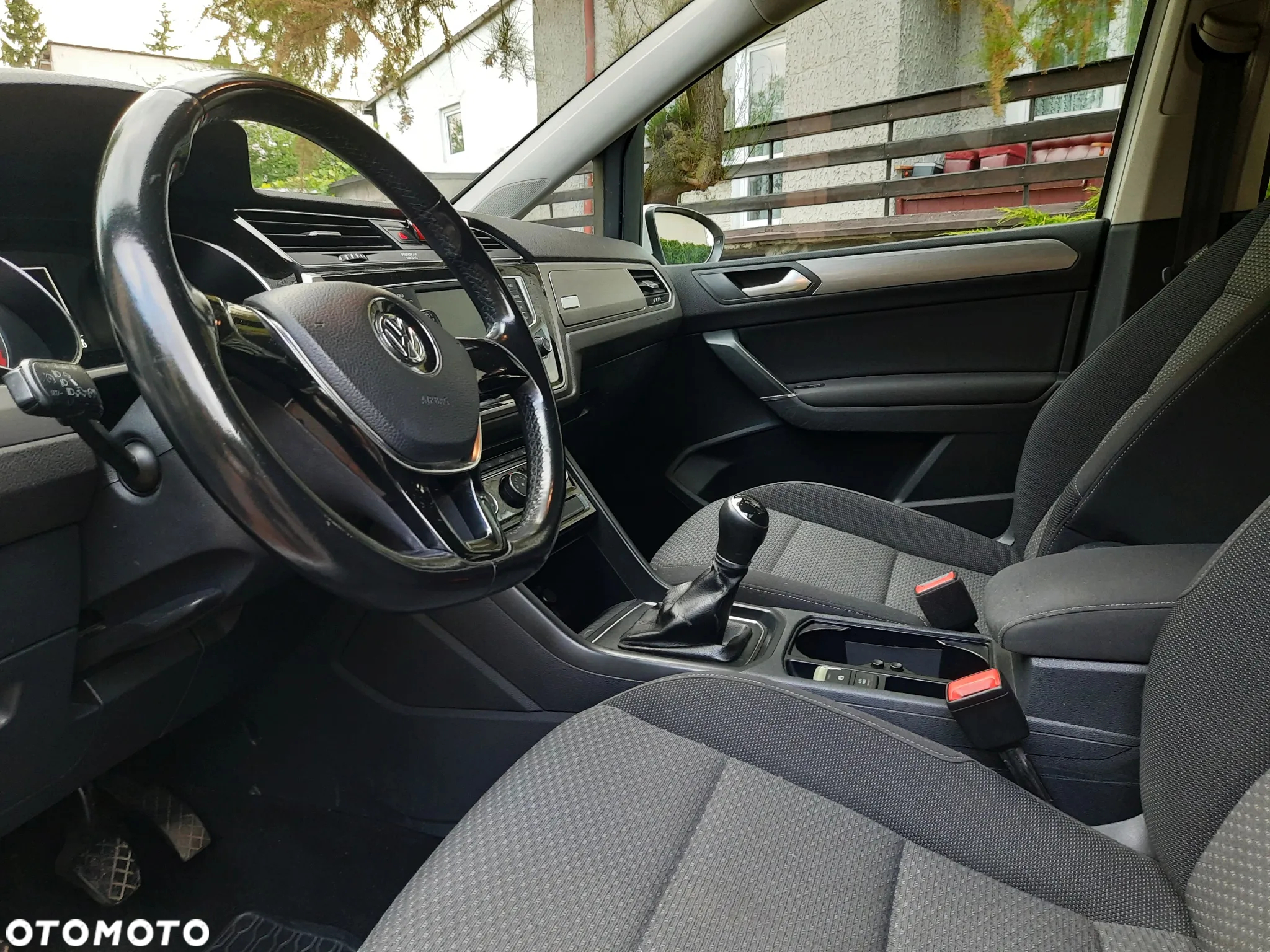 Volkswagen Touran 1.6 TDI BMT Comfortline - 15