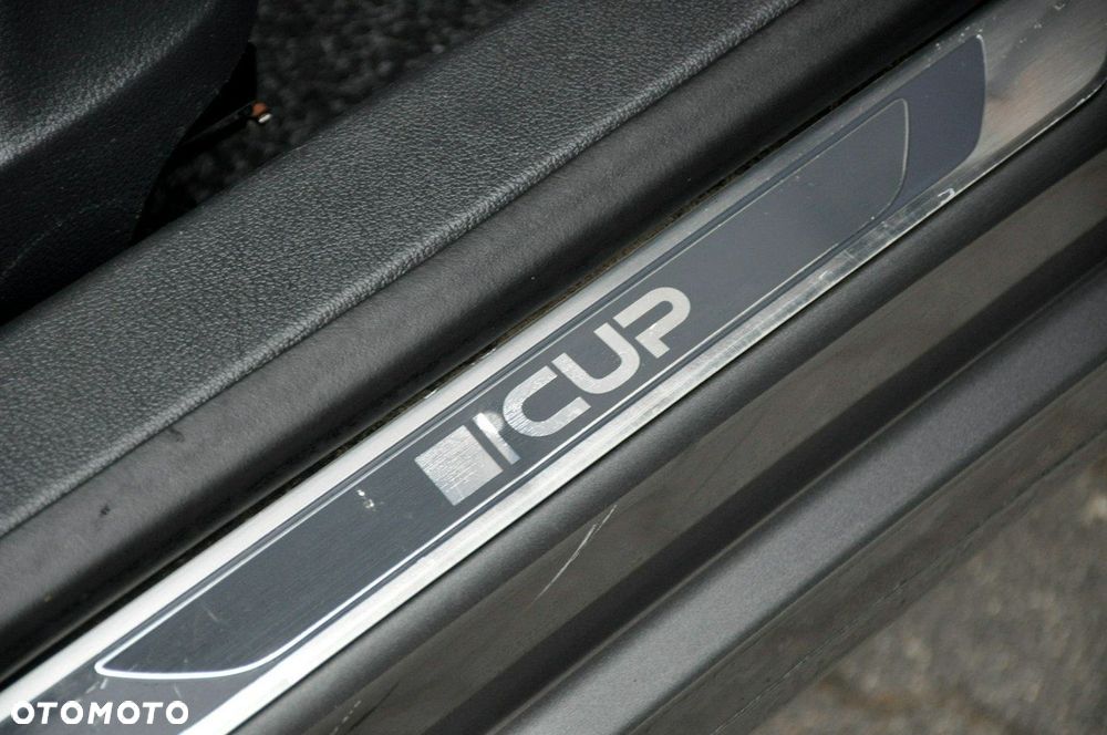 Volkswagen Tiguan - 19