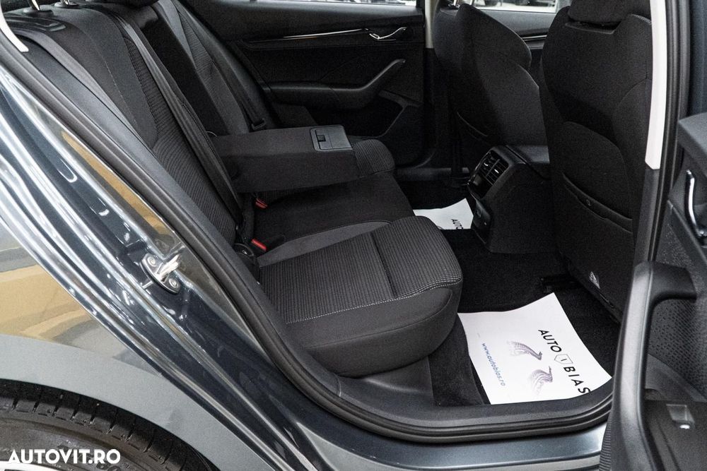 Skoda Octavia 1.0 TSI e-TEC DSG Style - 9