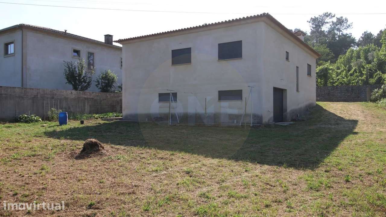 Moradia T3 com Suite e Terreno de 800 m² em Atiães, Vila Verde - Grande imagem: 3/17