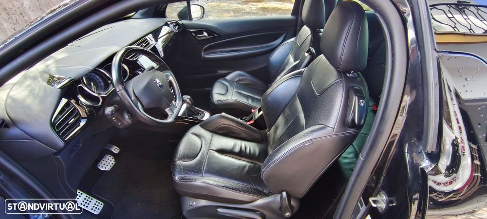 DS DS3 1.2 PureTech Black Lezard EAT6 - 8