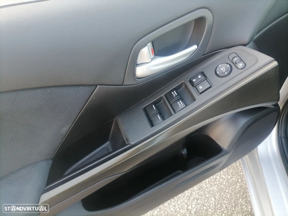 Honda Civic 1.6 i-DTEC Comfort Black Edition - 14