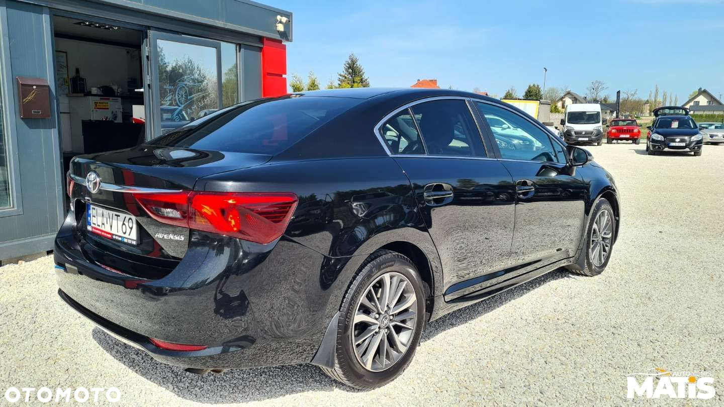 Toyota Avensis - 35