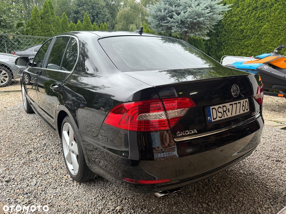 Skoda Superb 3.6 FSI 4x4 Elegance DSG - 2