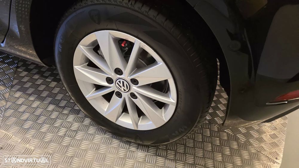 VW Golf 1.6 TDi Confortline - 31