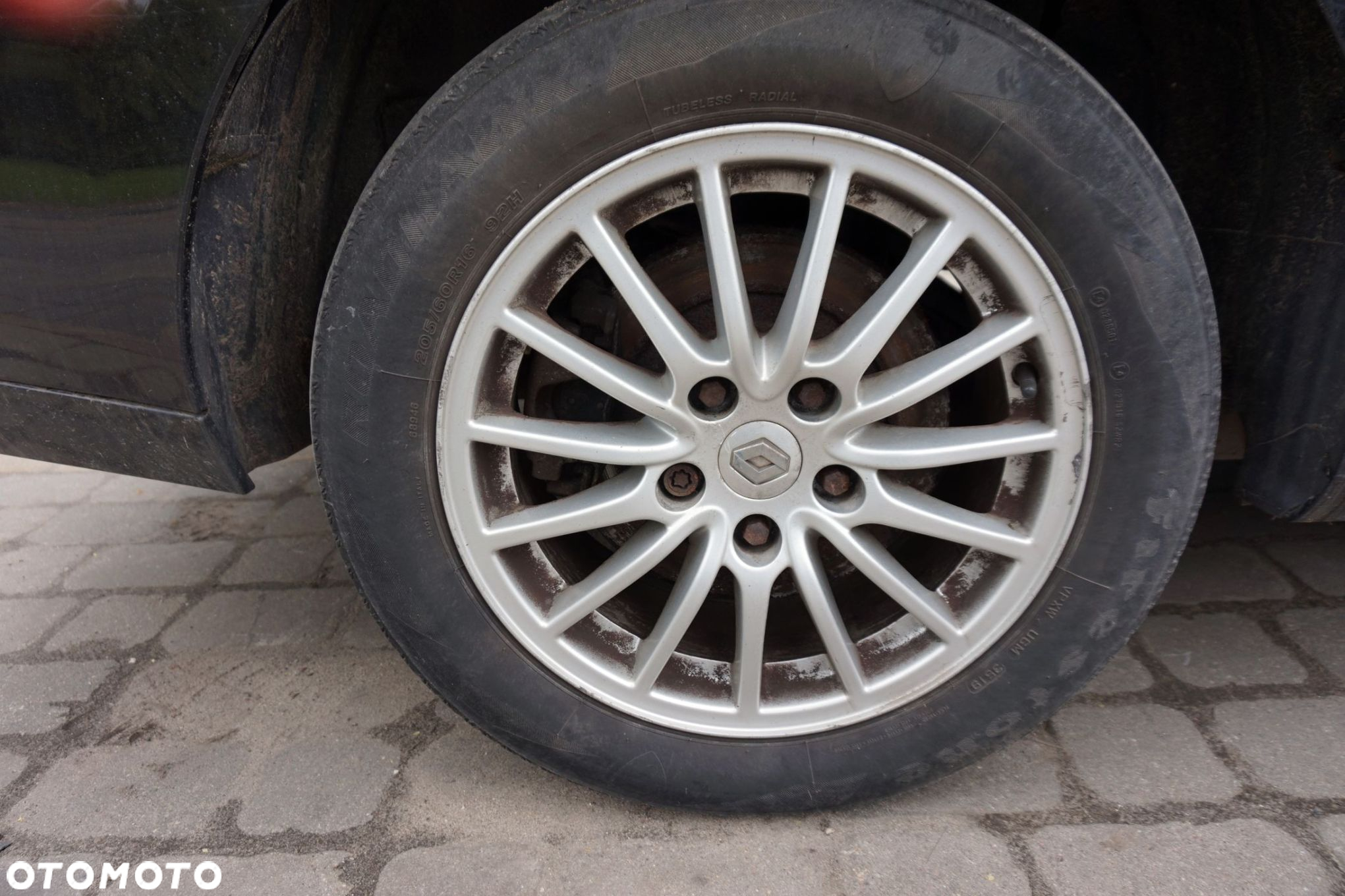 KOŁA FELGI ALUFELGI LAGUNA III PH2 LIFT 16 5X114.3 16 5x114.3 16 5X114.3 RENAULT 2012-2015 - 4