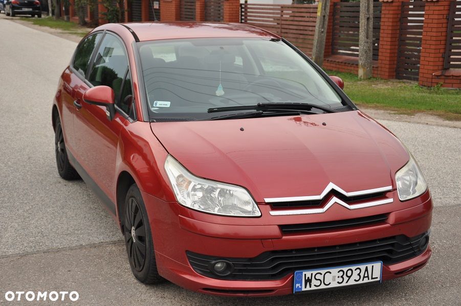 Citroën C4 1.4 16V Impress - 1