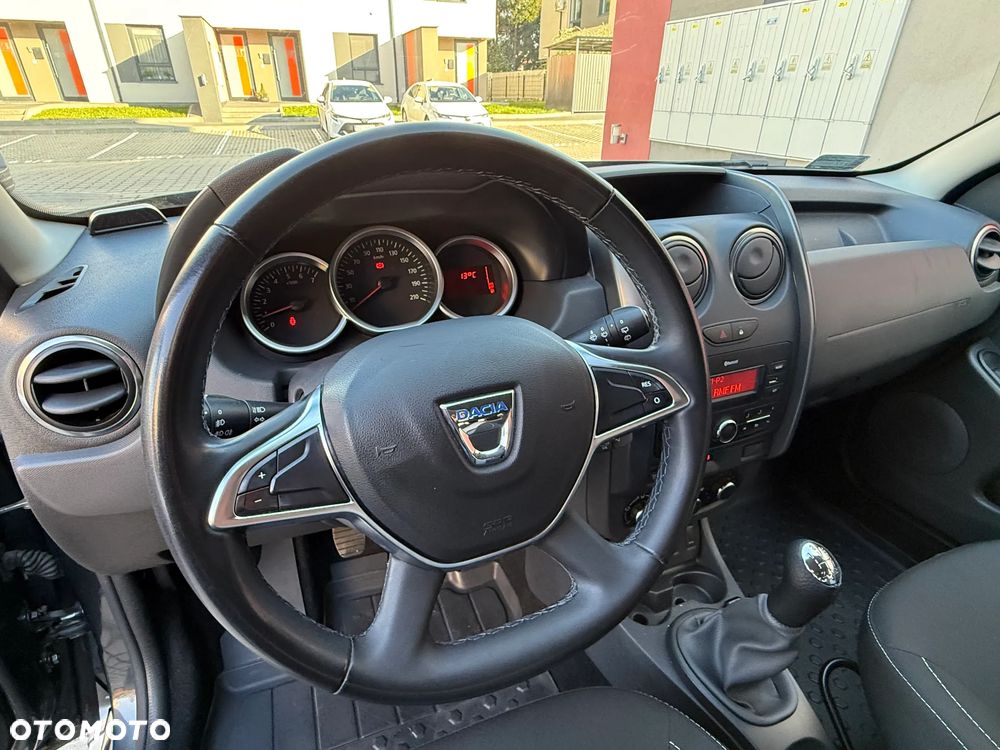 Dacia Duster 1.6 SCe Laureate S&S - 21