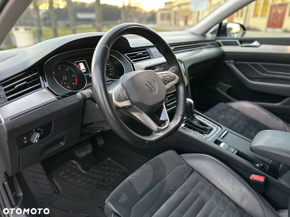 Volkswagen Passat 2.0 TDI SCR DSG Highline - 10