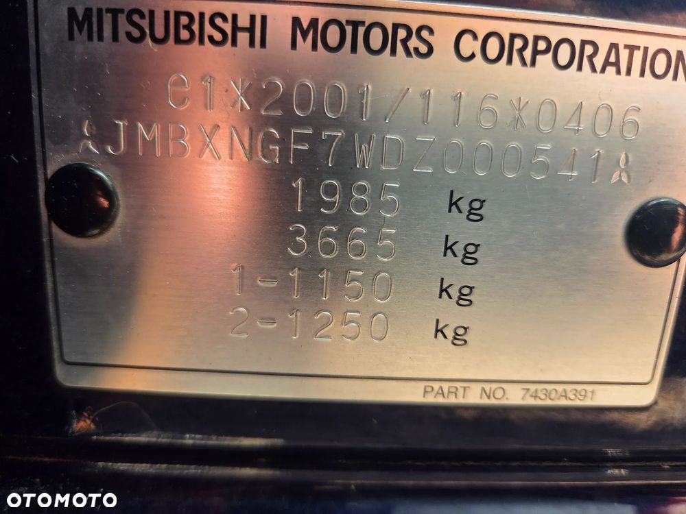 Mitsubishi Outlander - 8