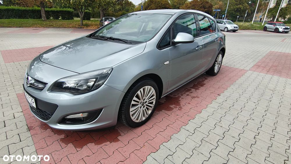 Opel Astra 1.6 Enjoy - 1