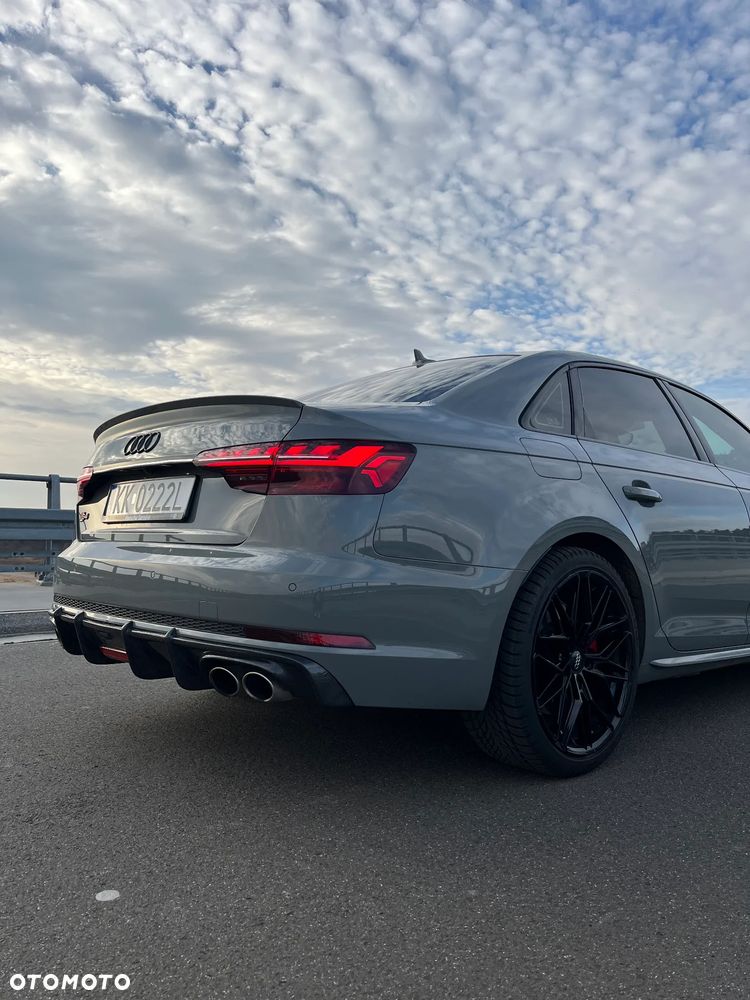 Audi S4 Limousine - 23