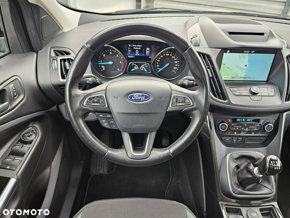 Ford Kuga 2.0 TDCi FWD Titanium Plus - 32