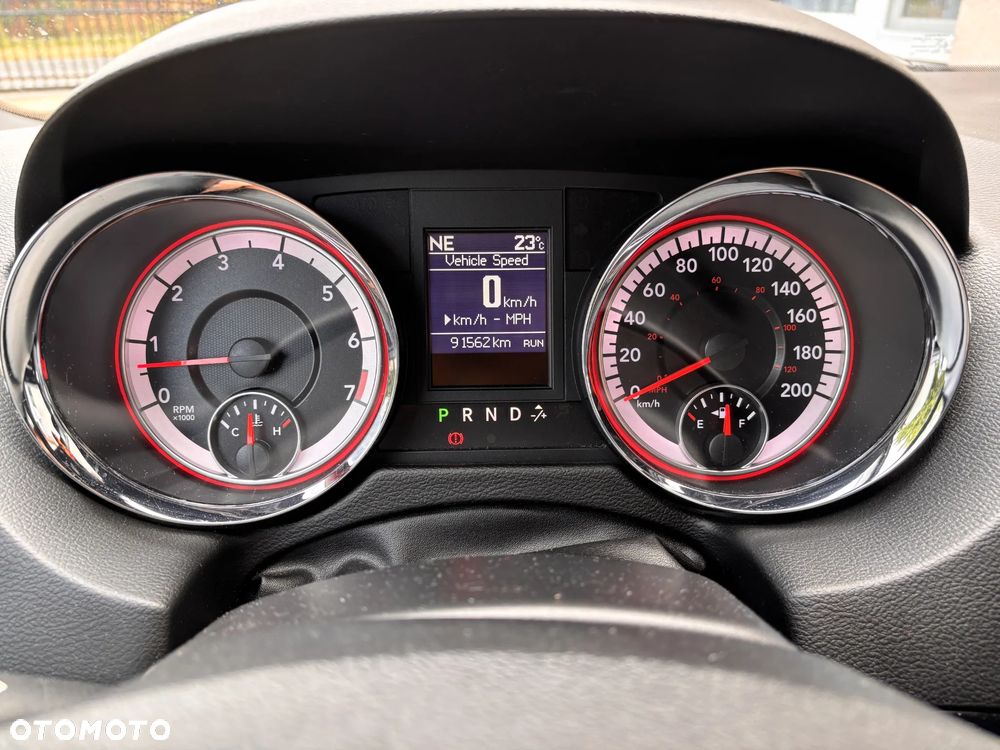 Dodge Grand Caravan 3.6 R/T - 10