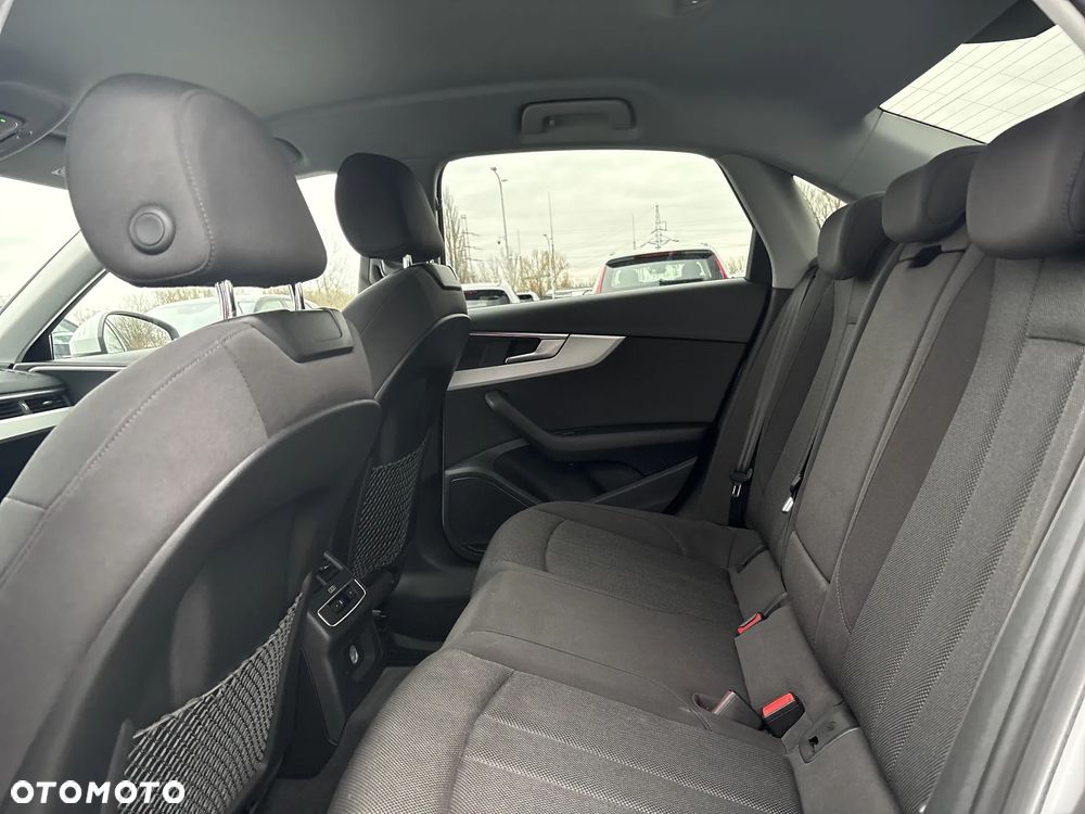 Audi A4 Limousine 40 TFSI mHEV Quattro S tronic - 11