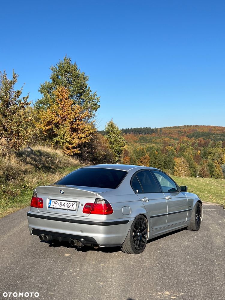 BMW Seria 3 320i - 12