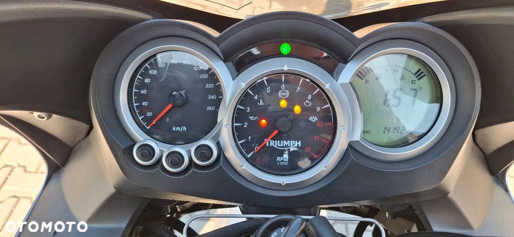 Triumph Sprint - 7