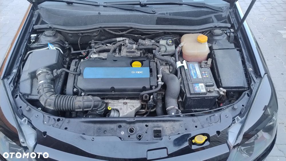 Opel Astra 1.6 T Sport - 2