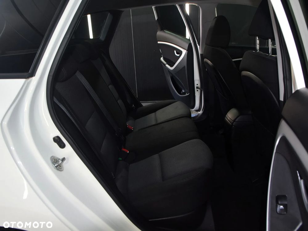 Hyundai i30 1.6 GDI Comfort - 9