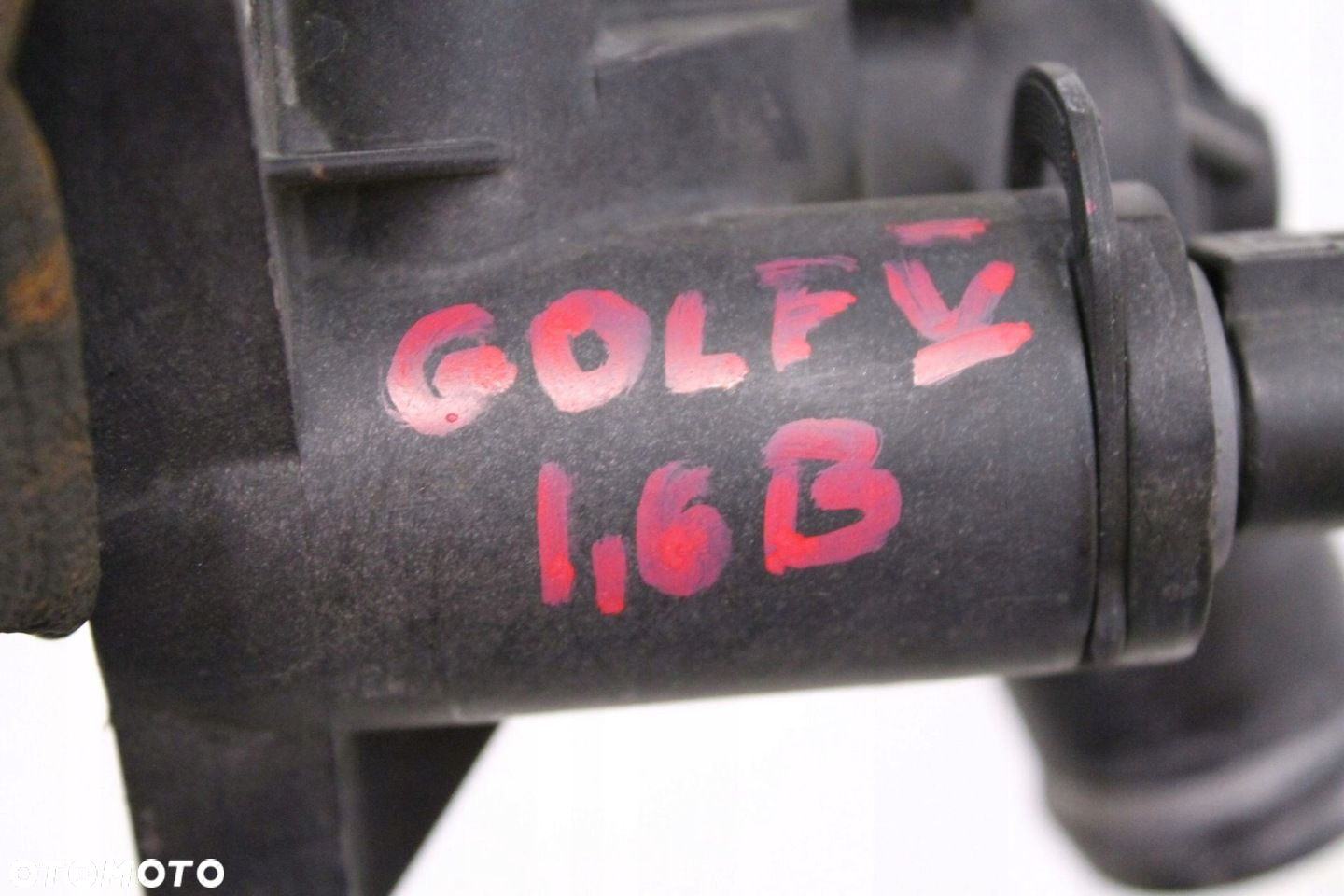 OBUDOWA TERMOSTATU VW GOLF V 5 1.6 B 03C121111H - 5