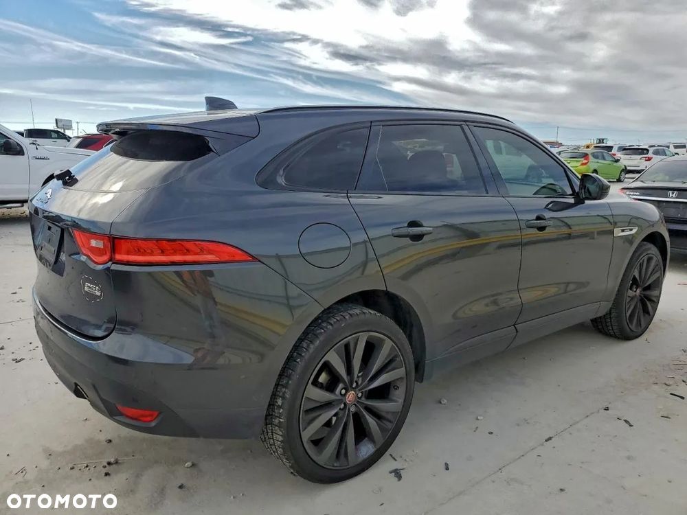Jaguar F-Pace 2.0 i4P AWD R-Sport - 4