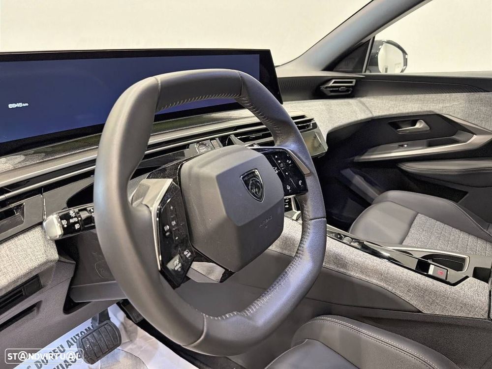 Peugeot 5008 1.2 Hybrid Allure e-DCS6 - 12